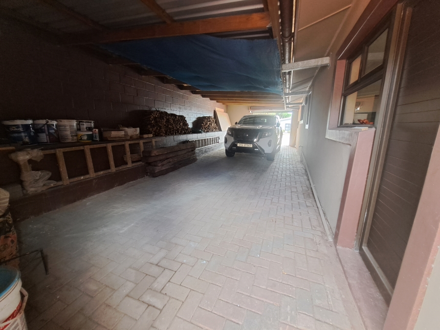 3 Bedroom Property for Sale in Vredenburg Western Cape